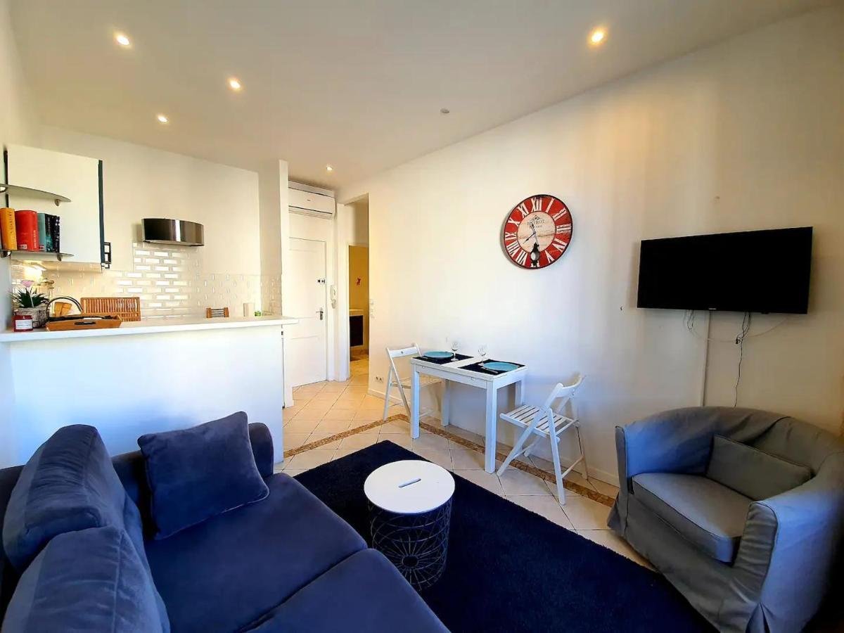 Freshly Tastefully Renovated Apartments In Heart Of Old Antibes Ngoại thất bức ảnh