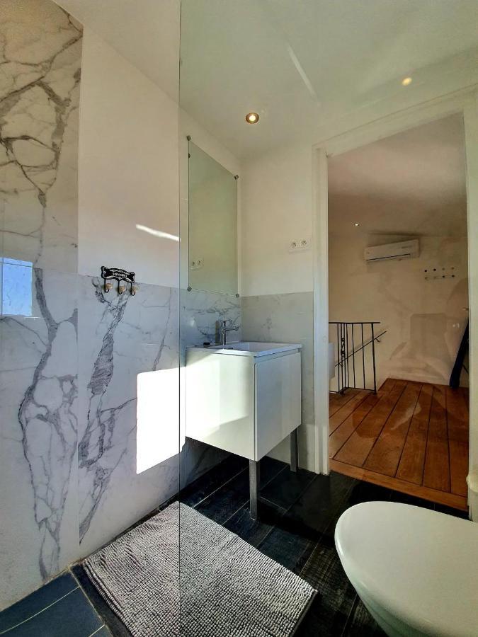 Freshly Tastefully Renovated Apartments In Heart Of Old Antibes Ngoại thất bức ảnh