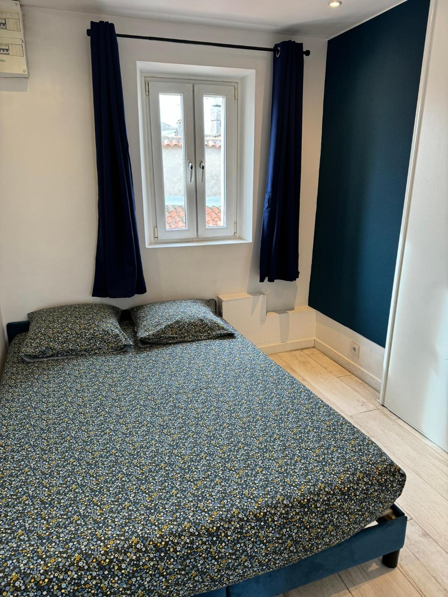 Freshly Tastefully Renovated Apartments In Heart Of Old Antibes Ngoại thất bức ảnh